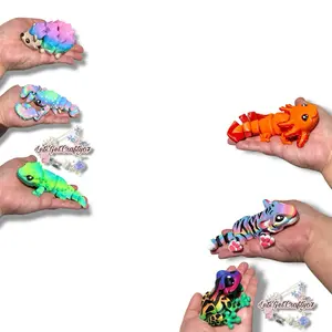 Handful Critter- Articulating 3D Printed Figurine 6 Inches Collectible. (Raccoon, dart frog,raccoon tiger, bearded dragon, axolotl)