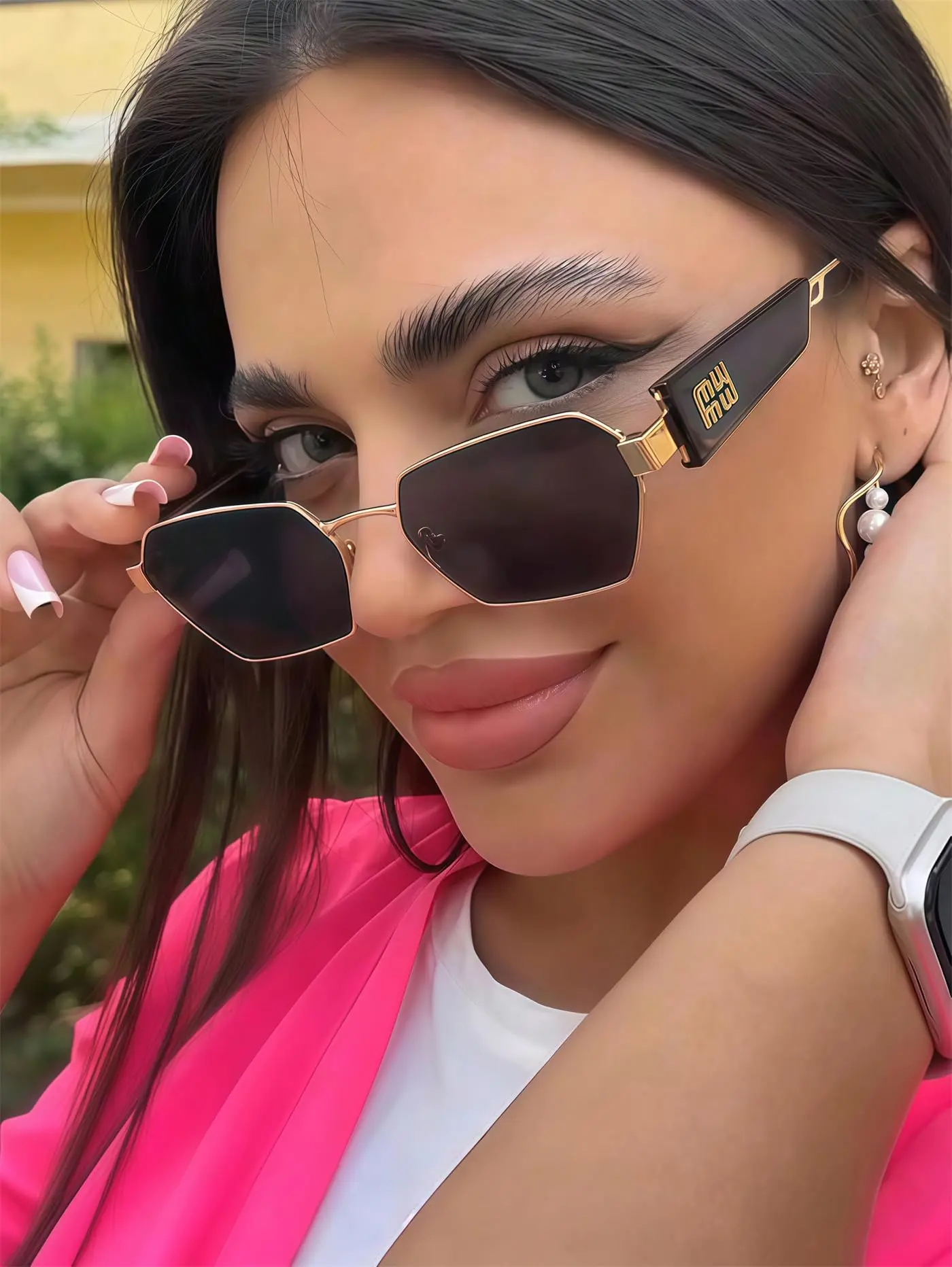Retro Hexagon Sunglasses for Women Men, 2025 Trendy Fashion  display picture 1
