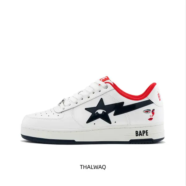 Lightweight Streetwear Sneakers with Red Heel Tab – Breathable Design & Secure Fit for Active Lifestyles or Casual Hangouts