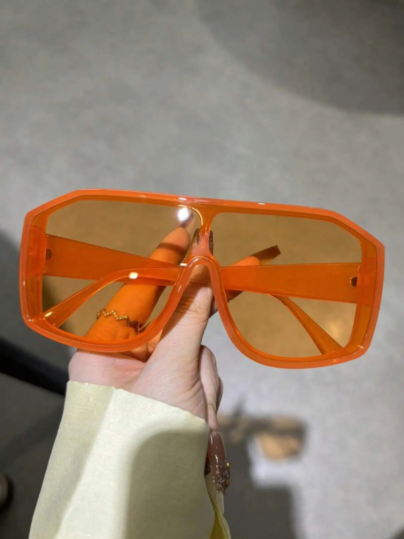 Vintage Y2K Style Orange, Trendy Casual Sunglasses Frames for Women, Casual Stylish Glasses, Fashion Accessories for Everyday Use and Outdoor Activities, Trendy Beach Eyewear