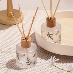 200 ml White Tea Scented Reed Diffuser Set,   6.76 fl.oz  Reed diffusers for Home， Home Fragrance Diffuser with reed Sticks for Room/Bathroom  White Tea