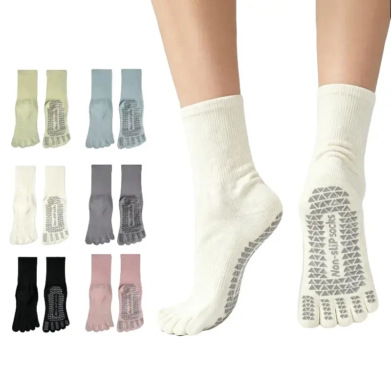 Women's Five Toe Yoga Socks with Grips, Non Slip Pilates Toe Socks, Breathable Cotton Crew Grip Socks for Barre Gym Home Workout