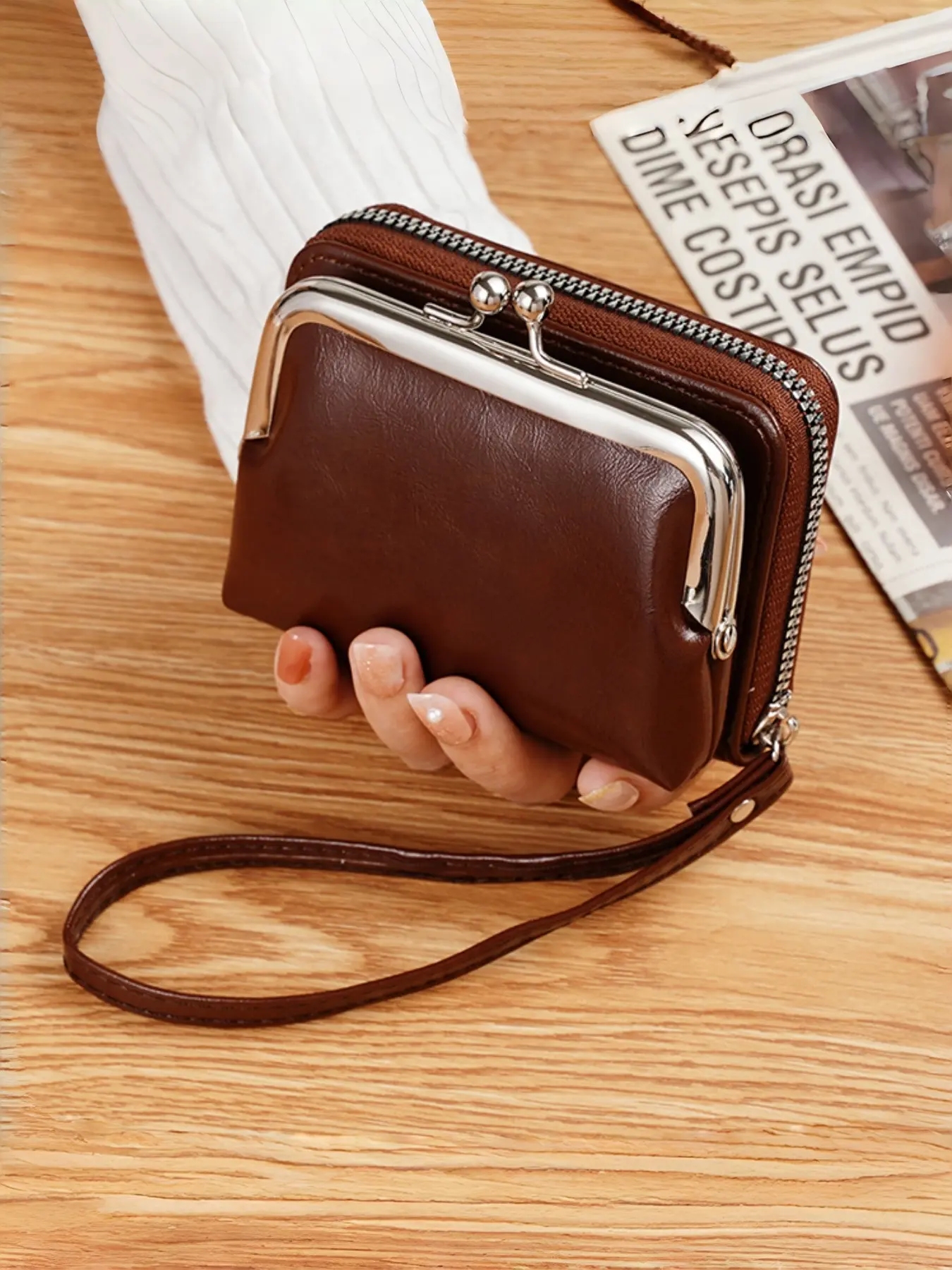 Vintage PU Leather Wallet Zipper Wallet Design (coin Purse and Card Holder) with Detachable Strap, Ideal Christmas / Valentine's Day Gift, Vintage Wallets, Vintage Style Wallet