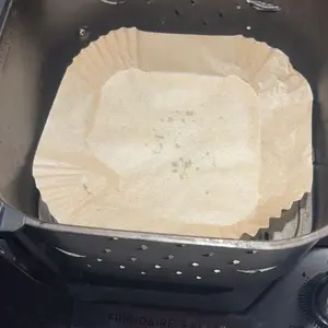 300 non stick air fryer paper pads, square disposable paper pads, environmentally friendly and biodegradable, suitable for baking, roasting and deep frying, suitable for home, hotel and commercial use Halloween. Christmas Bakeware Utensils