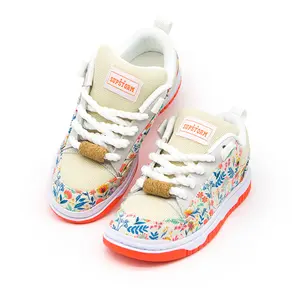 YYK brand Trendy New White Print Sneakers, Large Size Fashionable Men'S Skate Shoes, Versatile Sports Casual Shoes, Wear-Resistant Non-Slip Skate Shoes