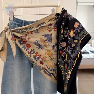 Boho Floral Print Triangle Scarf, Versatile Bandana for Neck, Waist & Layering, Retro Decorative Scarf for Daily Outfits