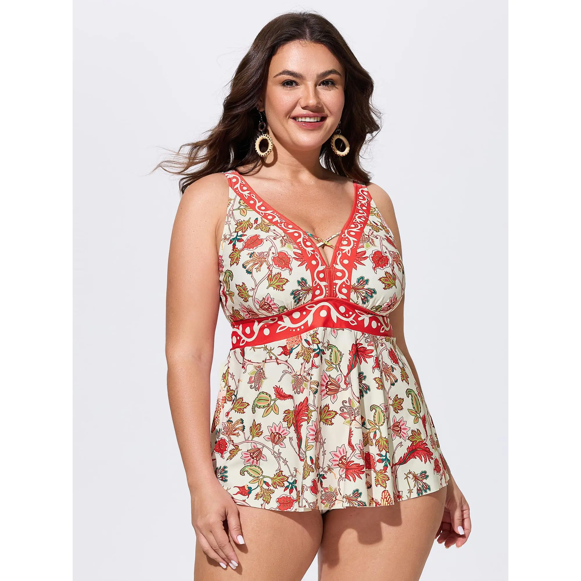 BloomChic Plus Size Tankini Swim Top, Strappy Tropical Print Swimwear with a Cut-Out Neckline and Adjustable Straps, Stretch Polyester Blend, Patterned Swimsuit, Tankini Swimsuits, Sleeveless, Female Swim, 2-Piece Women's Tankini Tops