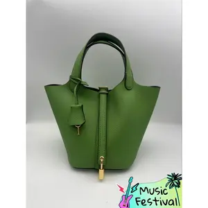 Valentine's Day Women's Cowhide Bucket Bag, Fashionable Solid Color Handbag, Casual Versatile Shoulder Bag for Daily Used, Trendy All-match Commuter Bag fashionable handbag casual  everyday  purse Leather Satchel