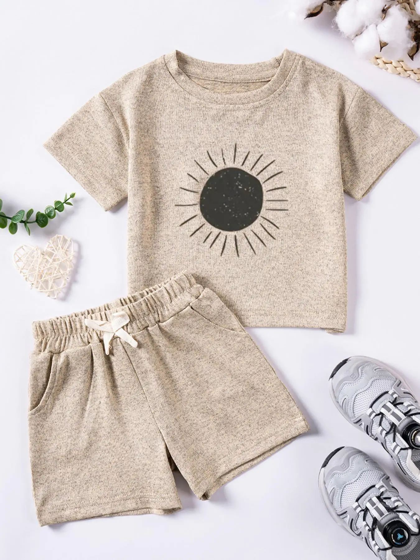 Two-Piece Set Toddler Boy's Sun Print Short Sleeve Tee & Elastic Waist Shorts Set, Casual Round Neck T-shirt & Pocket Shorts, Summer Outfits Clothes f