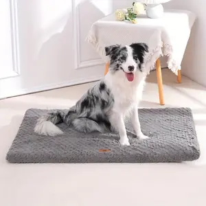 A warm dog pad, suitable for dogs to sleep in all seasons, a warm kennel, multi-color and multi-specification optional