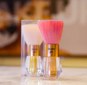 Glow By Gio Shimmer Brush