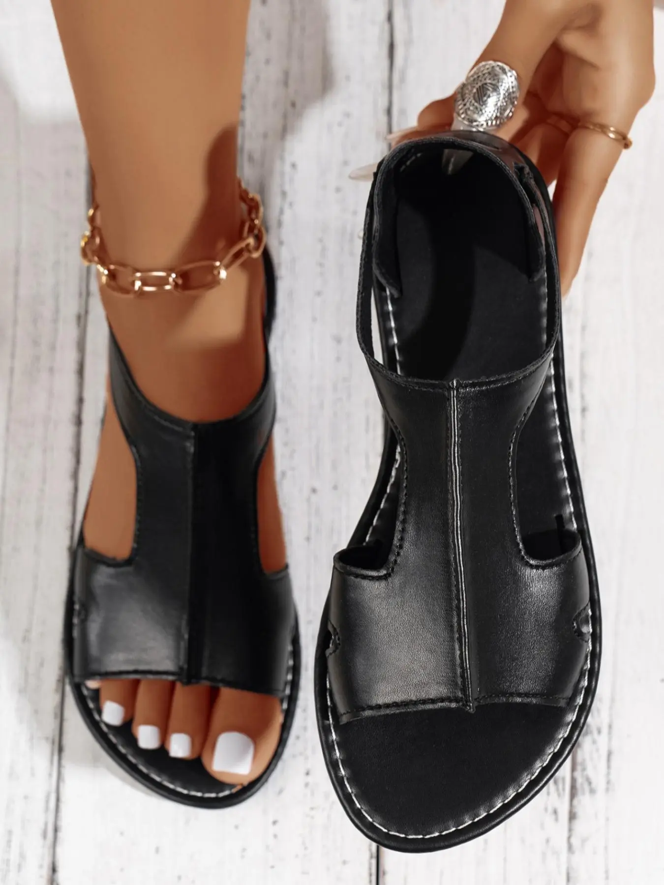 Women's Solid-Color Roman Sandals, Casual Comfortable Flat Sandals for Beach Vacation, Versatile Summer Shoes for Work & Daily Wear