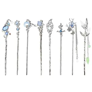Set of 8 Metal Hairpins Featuring Stars And Moons, Designed for Women with Long Hair, Perfect for Braiding. These Retro Silvery Hairpins in Chinese Hanfu Style Are Ideal for Securing Classical Asian Hairstyles, Offering a Easy Yet Elegant Touch