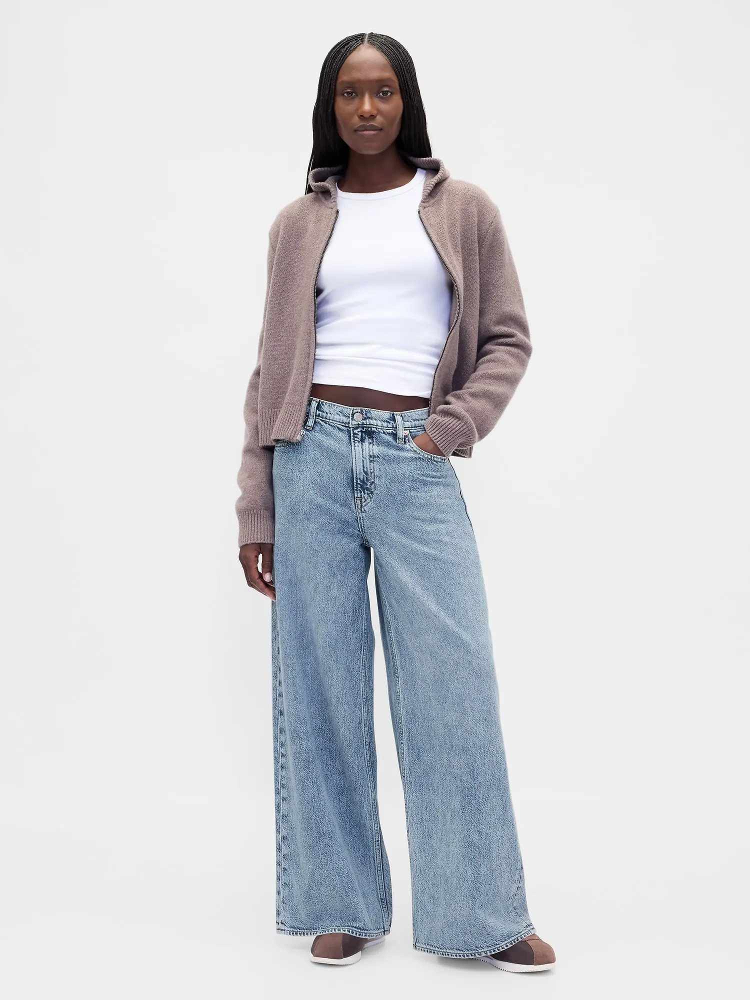 Gap Women's Mid Rise UltraSoft Baggy Jeans