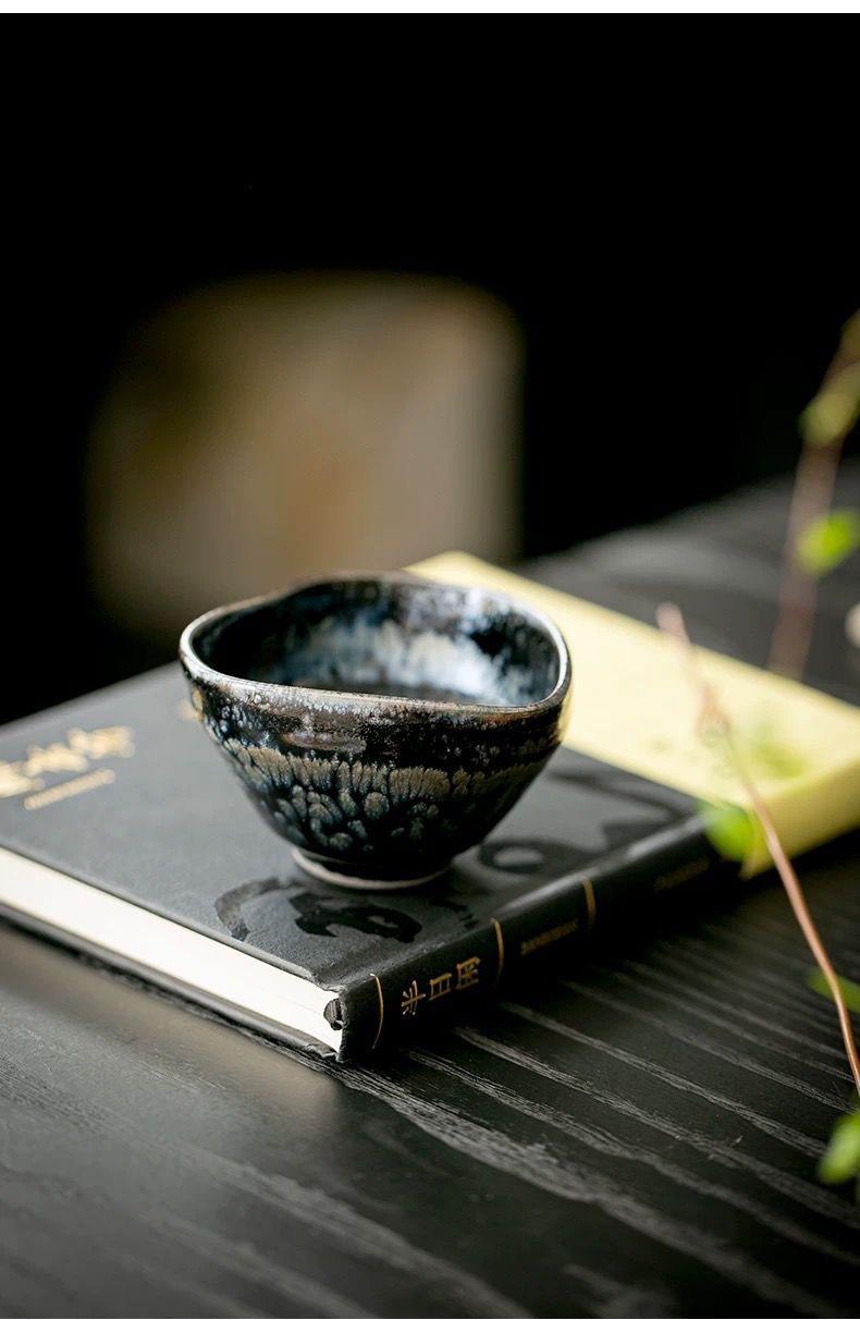 Z08. Heart-Shaped Jianzhan Tea Cup, 130 ml — Unique Ceramic Kung Fu Tea Cup