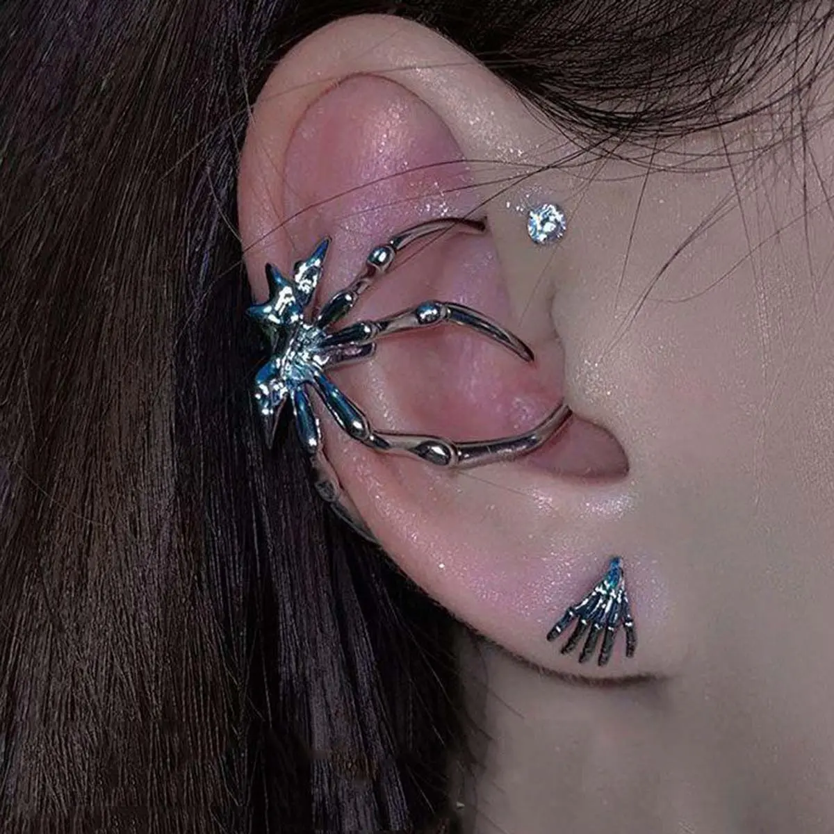 Trendy retro niche black spider ear clip punk hip-hop fashion non-pierced ear accessories Trendy retro niche black spider ear clip punk hip-hop fashion non-pierced ear accessories