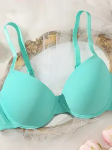 Women's V-Neck Push-Up Bra, Comfortable Casual Everyday Wear, Medium Support, Plain Pattern, Fitted Design, All Seasons, Beachwear