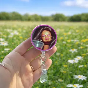 Modern Cringe Doll Mood Badge Reel Heavy Duty Retractable ID Card Holder For Hospital Staff Healthcare Professional Career Gear Office Accessory