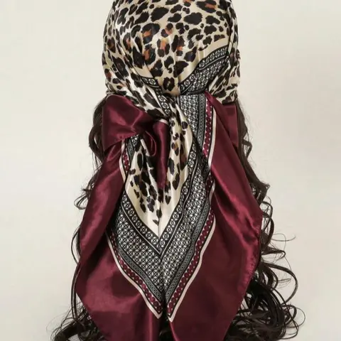 Elegant Women's Leopard Print Scarf, Soft Multi-Use Accessory, Perfect for Daily Fashion, Hair & Decoration, 35.4 Inches Square, Casual Fashionable Scarf