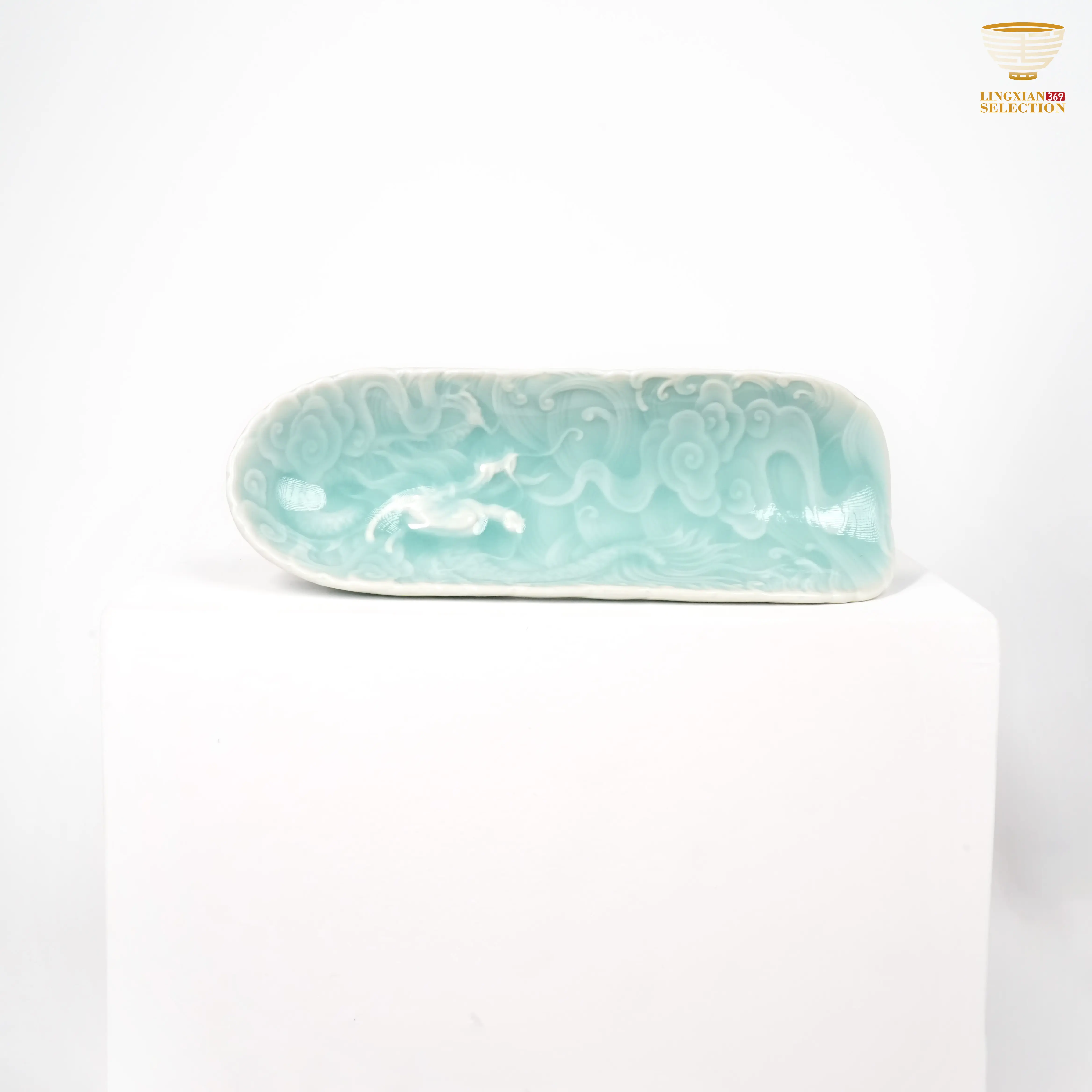 Lei Huixian · Celadon “Dragon in Clouds” Tea Scoop | Handmade Carved Porcelain | Oriental Elegance · Collectible Gongfu Tea Accessory