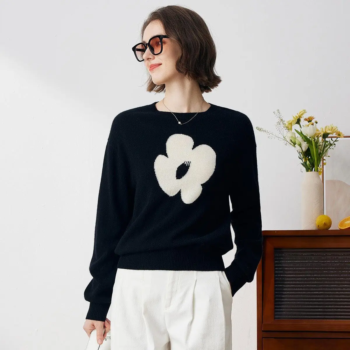 COMOBOCA Women's 100% Cashmere Sweater, Elegant Floral Knit Pullover with Long Sleeves and Round Neck, Casual Lightweight Design, Knitting, Longsleeves, Knitwear, Crew Neck, Cold Wash, Fitted, Dry Clean, Flat Dry, Normal Type, Tops, Pure Cashmere, Medium,
