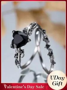 Heart Shaped Simulated Zirconia Engagement Wedding Party Heart  Ring Set, Two Piece Jewelry Gift for Friends, Elegant Design, Matching Rings
