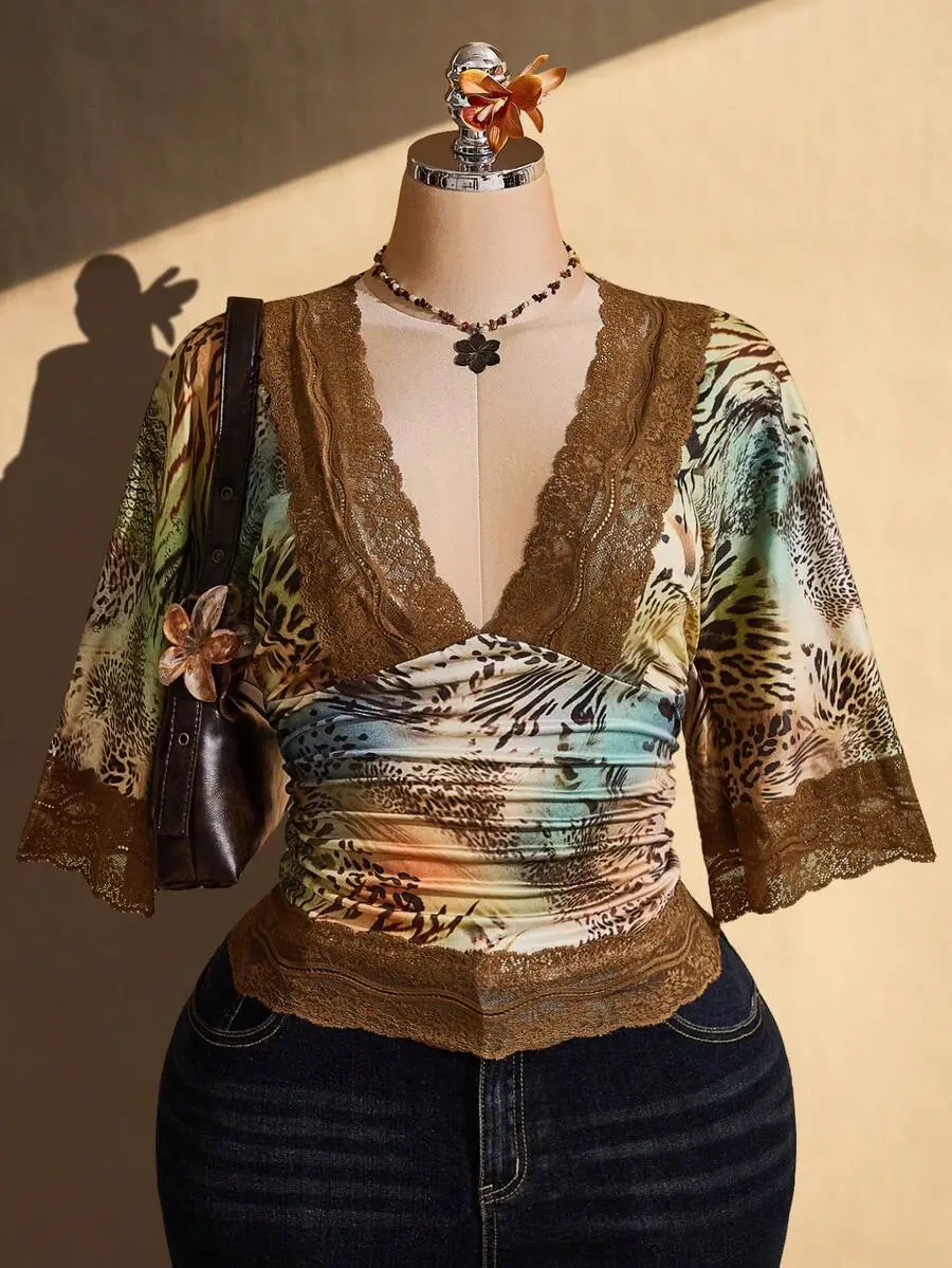 Curvera x ICON Plus Size Y2K Vintage Sexy Leopard Print V-Neck Lace Patchwork Flare Sleeve Top