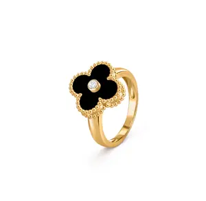 Pre-owned Van Cleef & Arpels Vintage Alhambra ring 18K yellow gold with onyx, round dia size 50(5 1/4) 2014 full set