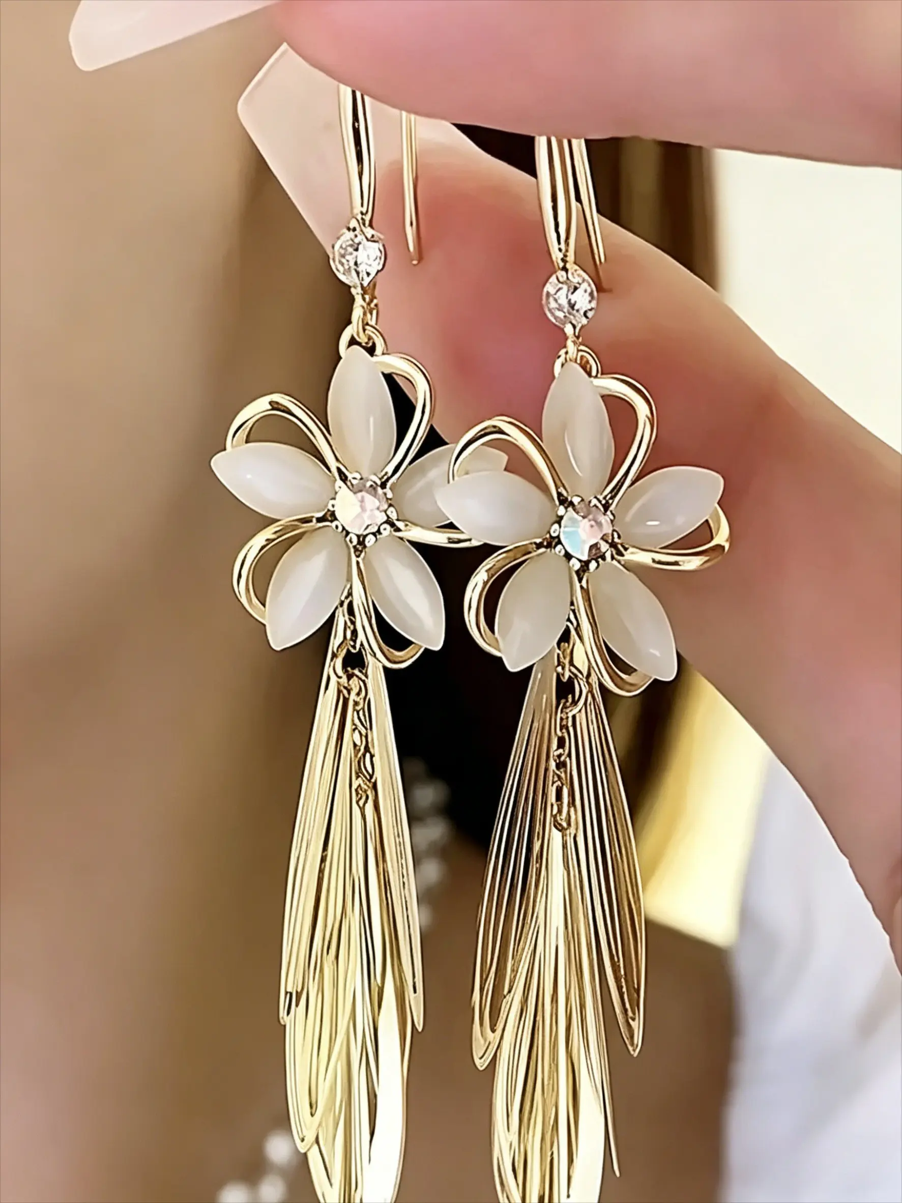 Women's Elegant Floral Tassel Dangling Earrings, Geometric Stud Earrings for All Seasons, Jewelry Accessories for Parties and Daily Wear