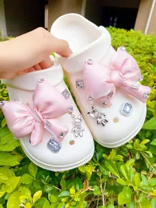 8 Pcs Fashionable Bow Rhinestone Shoe Decor, Detachable DIY Shoe Accessories, Perfect for Sandals, Flip Flops, Party Gifts