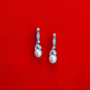 Duchess Pearl Earring, Dainty Pearl Earring, Tiny CZ Earring, Small Stud Earring, Freshwater Pearl Jewelry, Bride CZ Earring, Bridal Earring