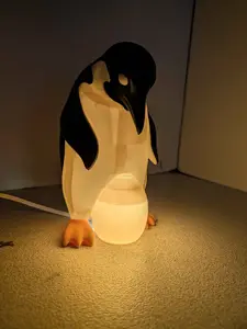 Penguin Nightlight & Desk Decor – Cute Cozy Warm Glow