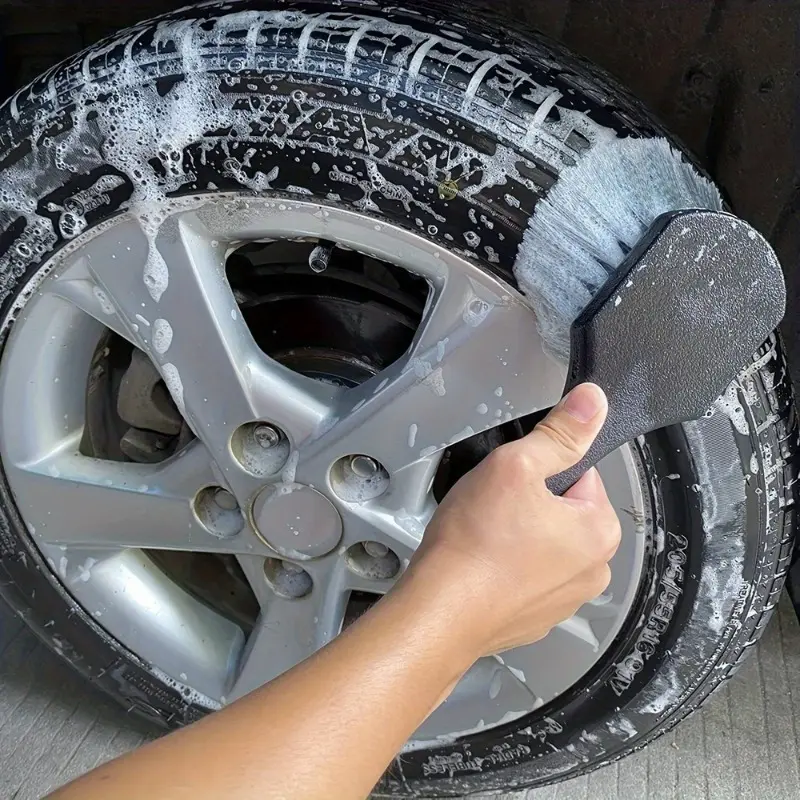 1pc Car wheel brush with soft bristles, anti slip plastic handle, scratch free tire cleaning tool, Rim Cleaner Brush
