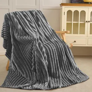 Luxury Oversized Queen Fleece Blanket Super Soft Plush Throw Extra Large Fluffy Cozy Comfort Warm Snuggle Blanket for Bed Couch Sofa Home Winter Perfect Christmas Gift Black Friday Deal