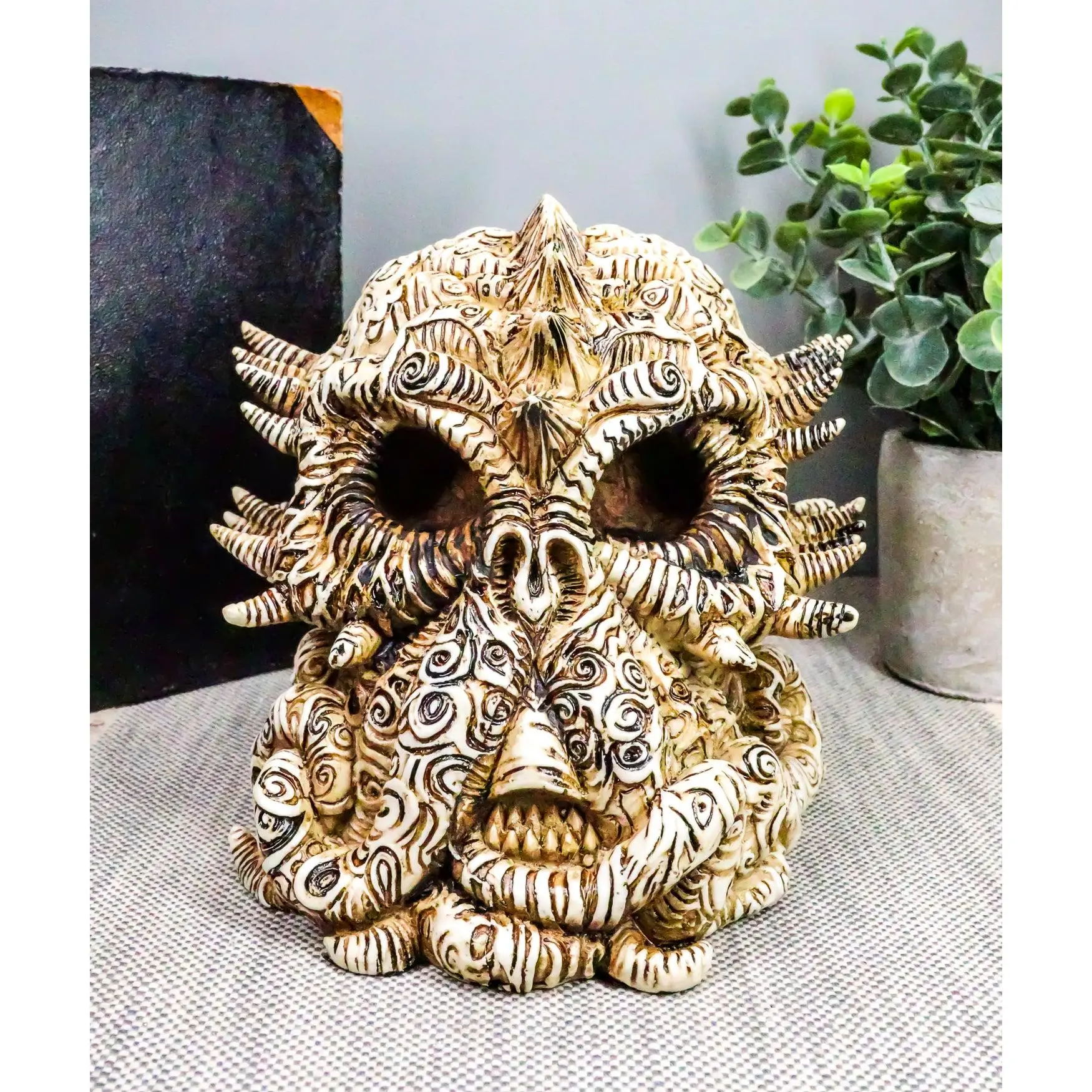 Ebros Mythological God Cthulhu Skull Statue 7" Long Alien Monster Kraken Octopus Decorative Figurine