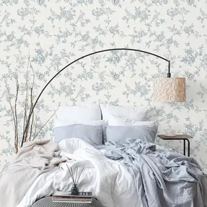 VEELIKE Vintage Blue Toile Wallpaper Peel and Stick Boho Cottage Birds Floral Wallpaper for Bedroom Bathroom 17.7''x118'' Self Adhesive Removable Chinoiserie Wall Décor Contact Paper for Cabinets