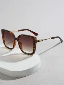 Women's Oversized Square Fashion Glasses, PC Material Frame, Trendy Design for Parties & Daily Use, Stylish Eyewear Accessories