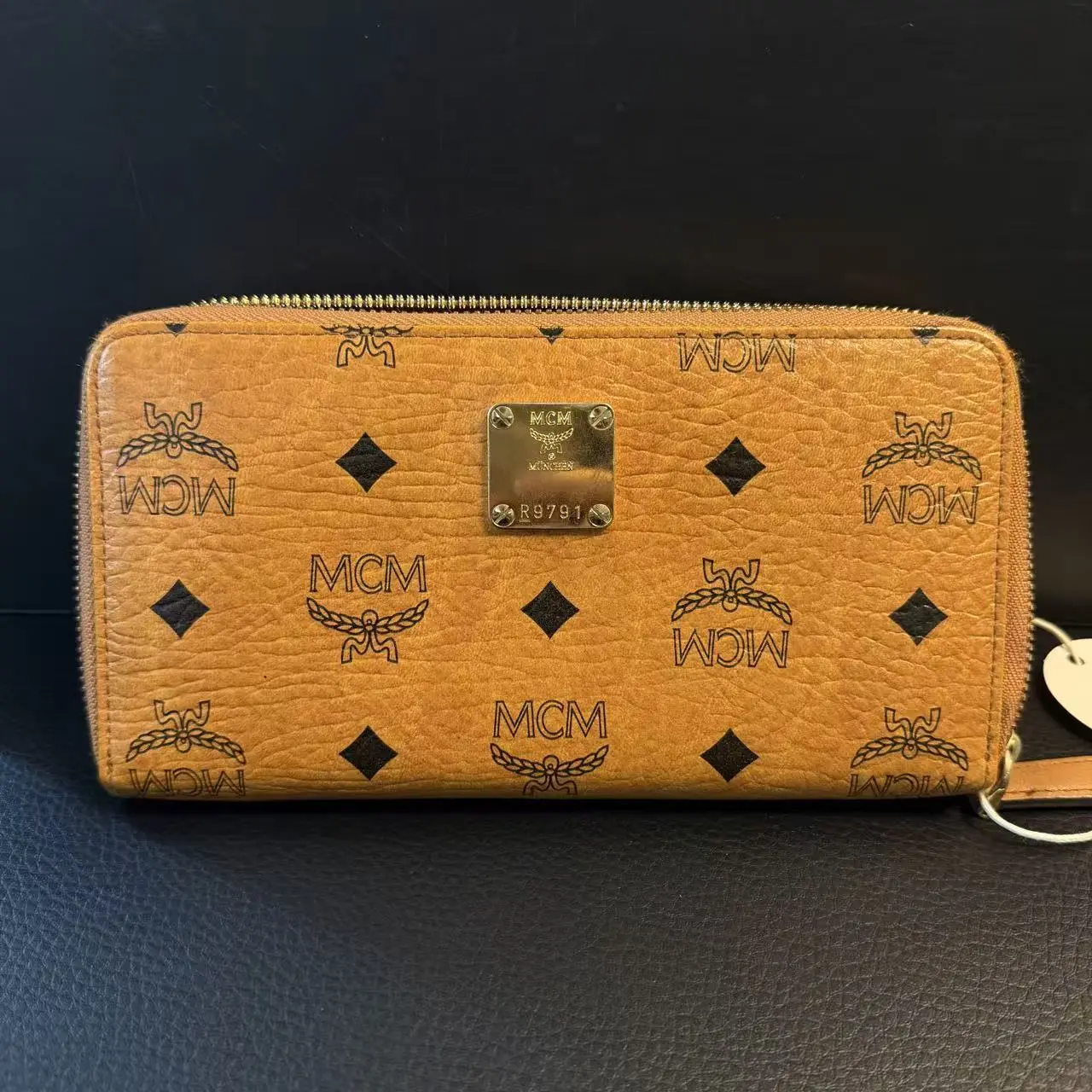 Pre-owned MCM Preowned Cognac Visetos Zip Around Long Wallet SBA