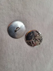22mm earth relief silver metal shank button