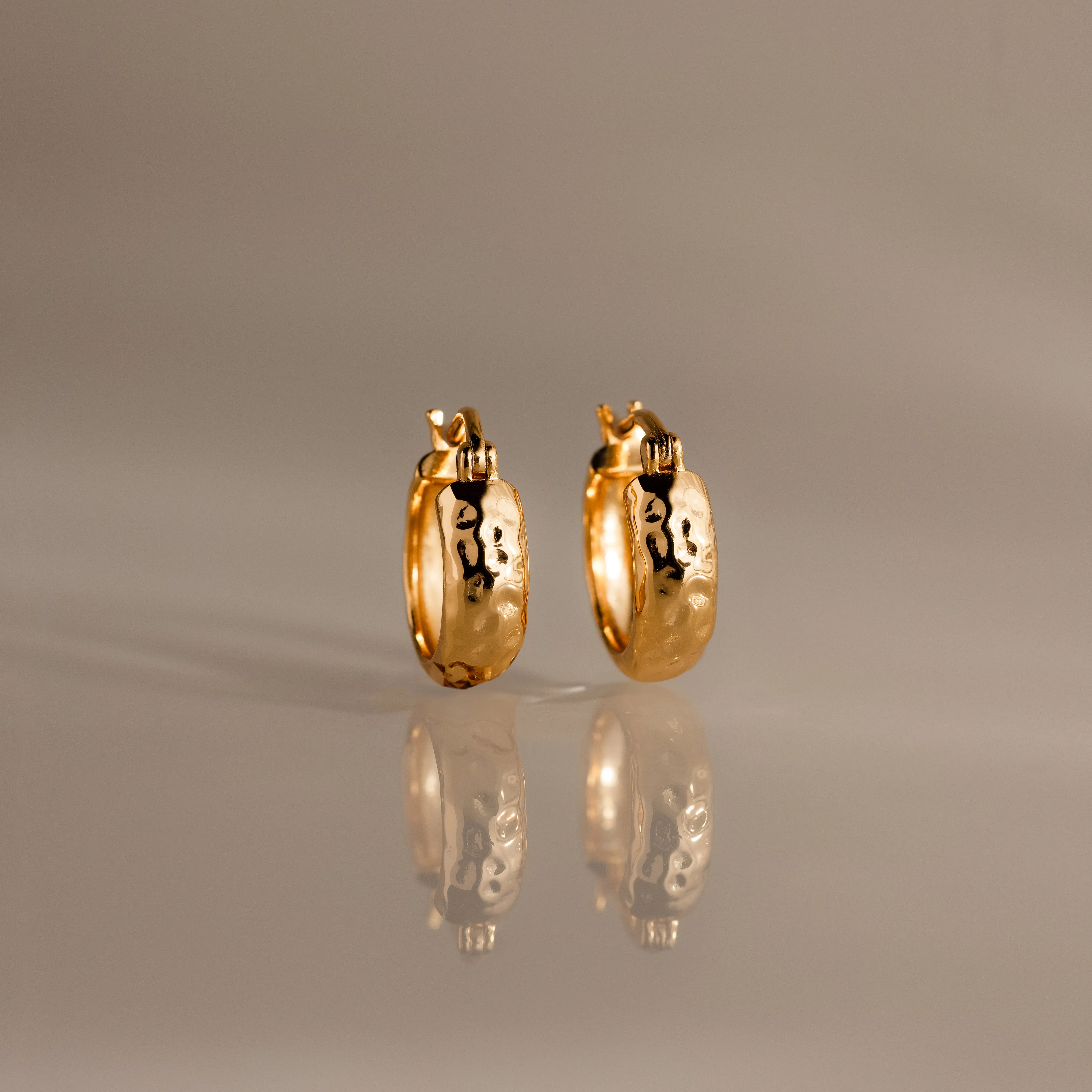 Bold Hammered Huggies by Caitlyn Minimalist - Chunky Textured Gold Huggie Hoop Earrings - Statement Jewelry - Best Friend Gift