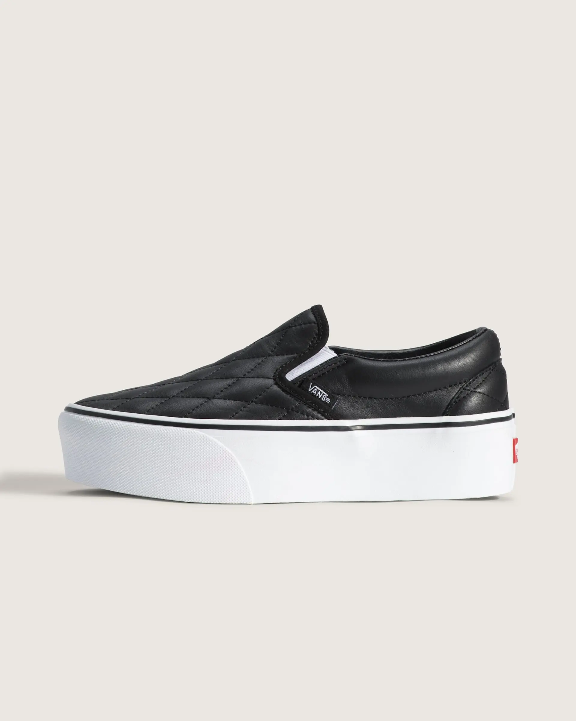 Vans Unisex Classic Slip-On Platform Low Top Shoe