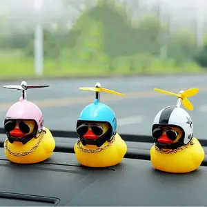 Cute wind-breaking helmet duck decoration, fun car interior decoration, stylish cycling wave-breaking duck accessory, perfect gift for car enthusiasts