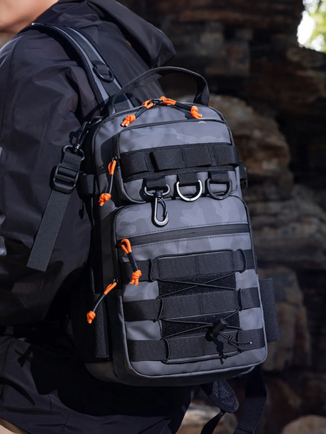 Men's Multifunctional Outdoor Backpack, Water-Resistant Wearable Shoulder Bag, Chest Pack for Camping Hiking Cycling Fishing, Sports Chest Bag