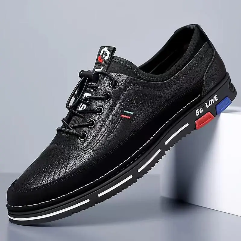 Men's low-top man-made leather upper one-step casual sneakers with adjustable buckle, comfortable outdoor street walking business travel Closed Training