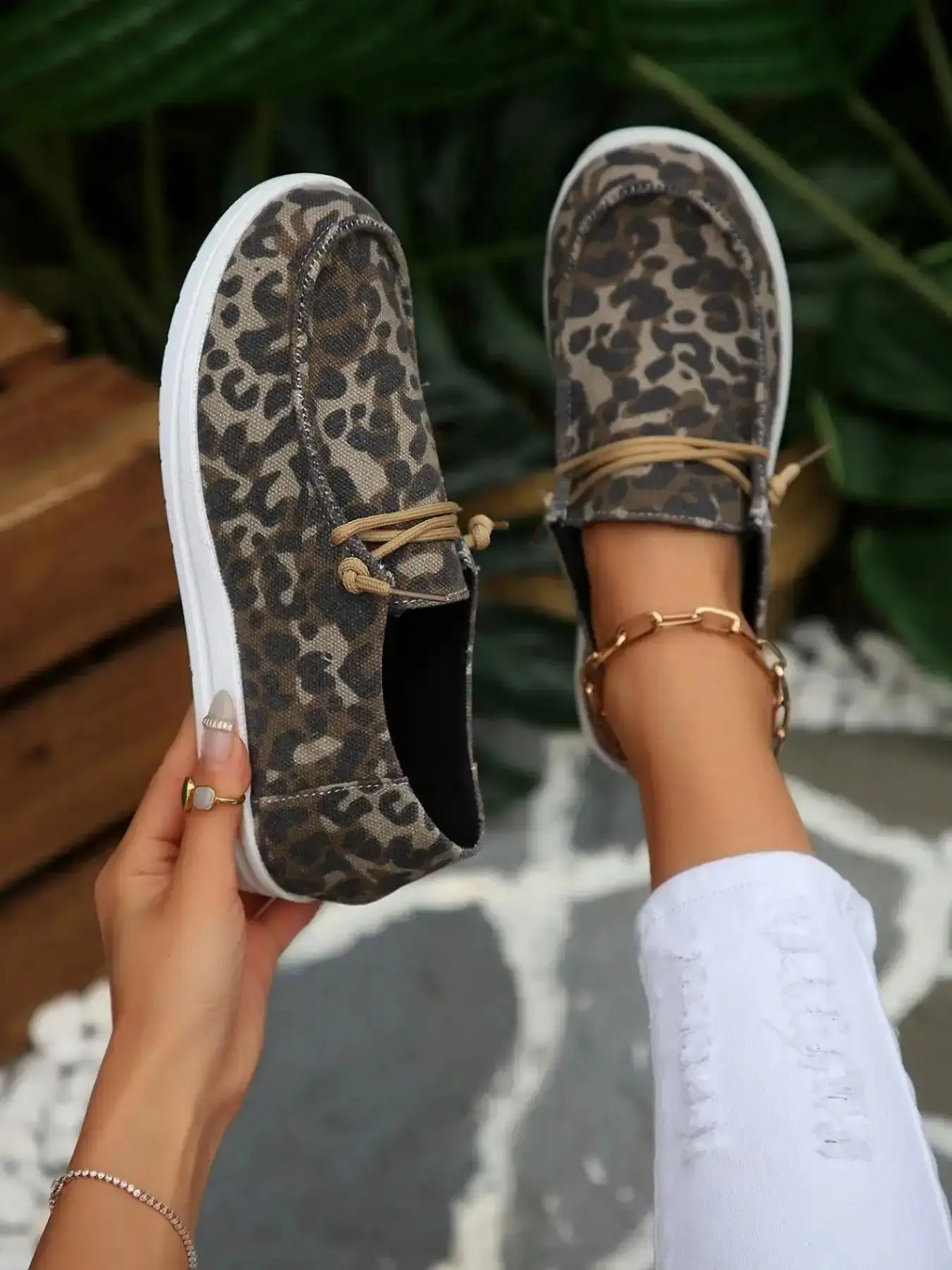 Vintage Leopard Print Canvas Shoes, Comfortable Lightweight Design, Slip-On Convenience, Perfect for Daily Commute and Casual Outing, Spring Summer Essential, Women Walking Rubber, musthave trendy