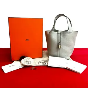 Pre-owned HERMÈS Calfskin Shoulder Bags Hermes Picotin Lock PM Handbag