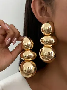 Vintage Luxurious Metal Asymmetric Geometric Round Earrings, Women's Minimalist Fashion Jewelry, Thick Solid Design, Round Cut Earrings