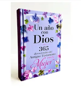Un año con Dios: 365 devocionales del Antiguo Testamento para la Mujer / A Year with God (Spanish Edition) - Hardcover