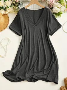 Plus Size V Neck Short Sleeve Dress for Women, Summer New Arrival, Loose Fit, Conceals Belly, Slimming, Youthful, A-Line, Medium-Length