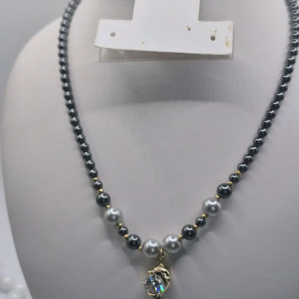 gray pearls dolphin necklace